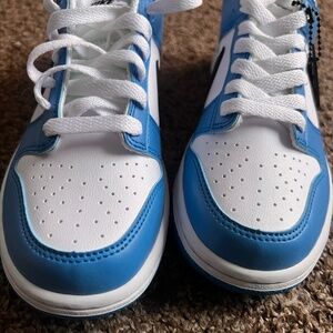 UNC dunks